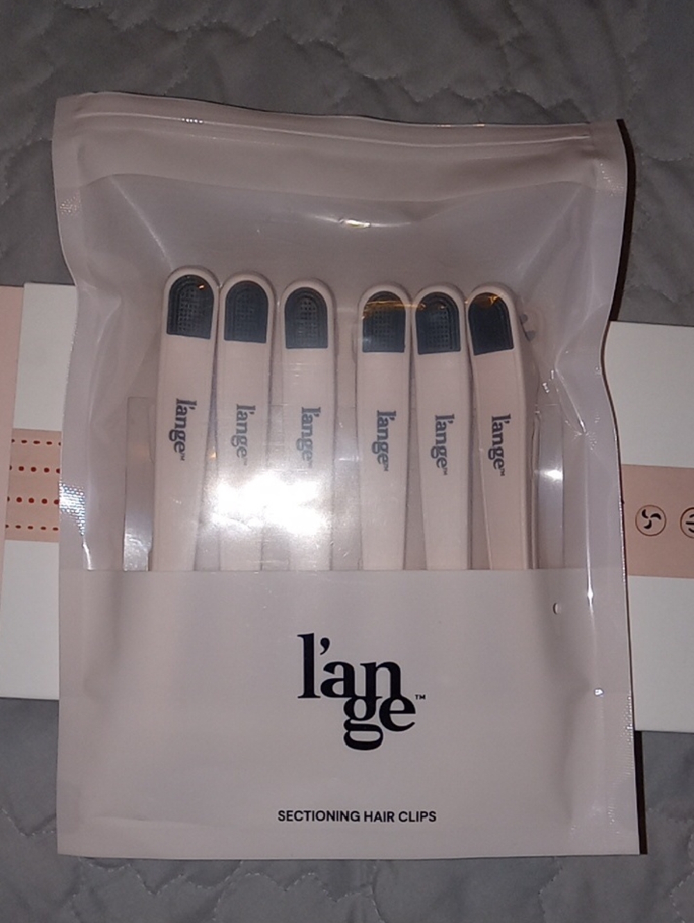 Lange LE DUO 360° Airflow Styler in Blush Pink with Matching Sectioning Clips - Picture 3 of 4